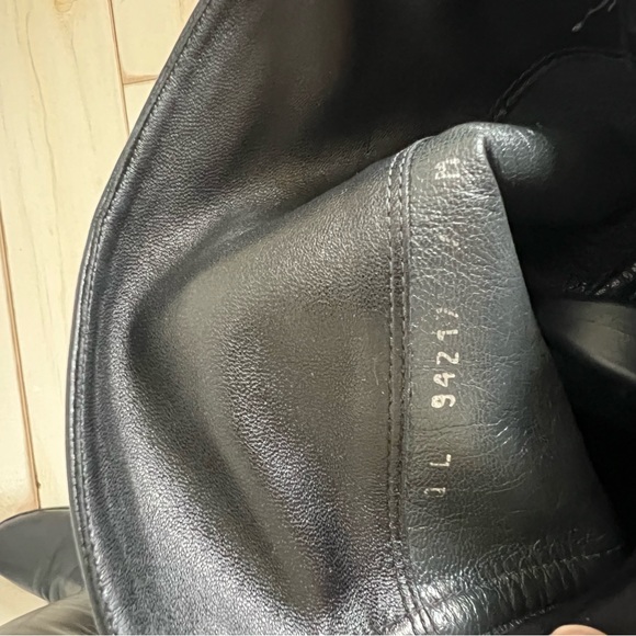 Stuart Weitzman Iconic 5050 Boot - Picture 8 of 15